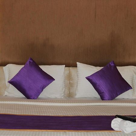 Vp International Hotell Bangalore Eksteriør bilde