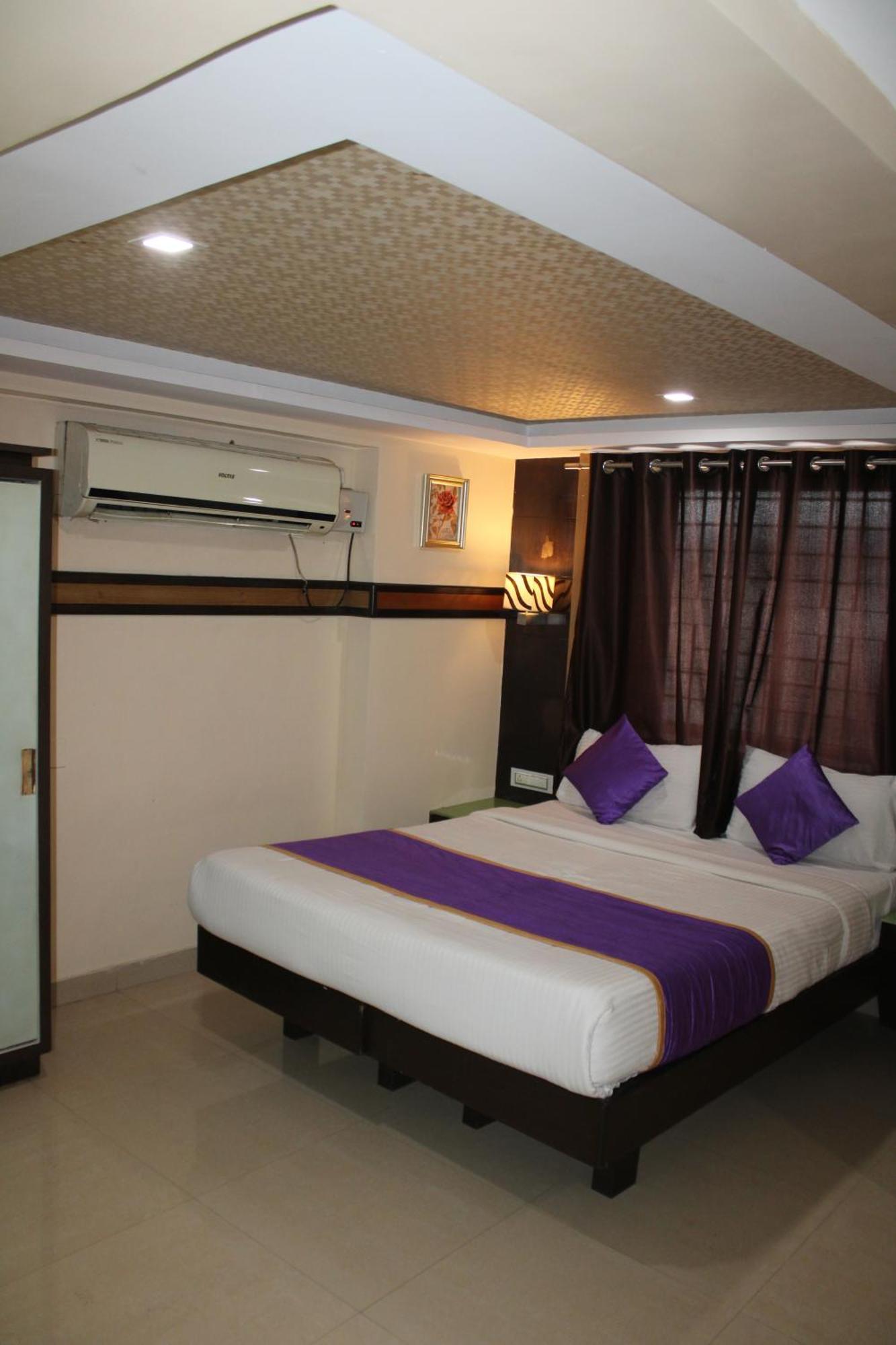 Vp International Hotell Bangalore Eksteriør bilde