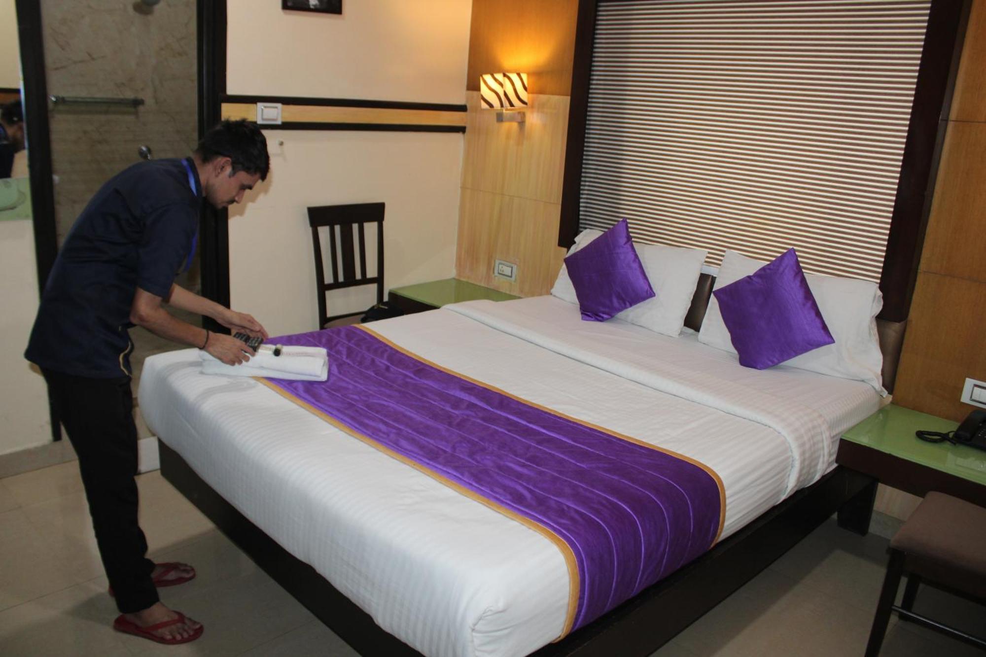 Vp International Hotell Bangalore Eksteriør bilde