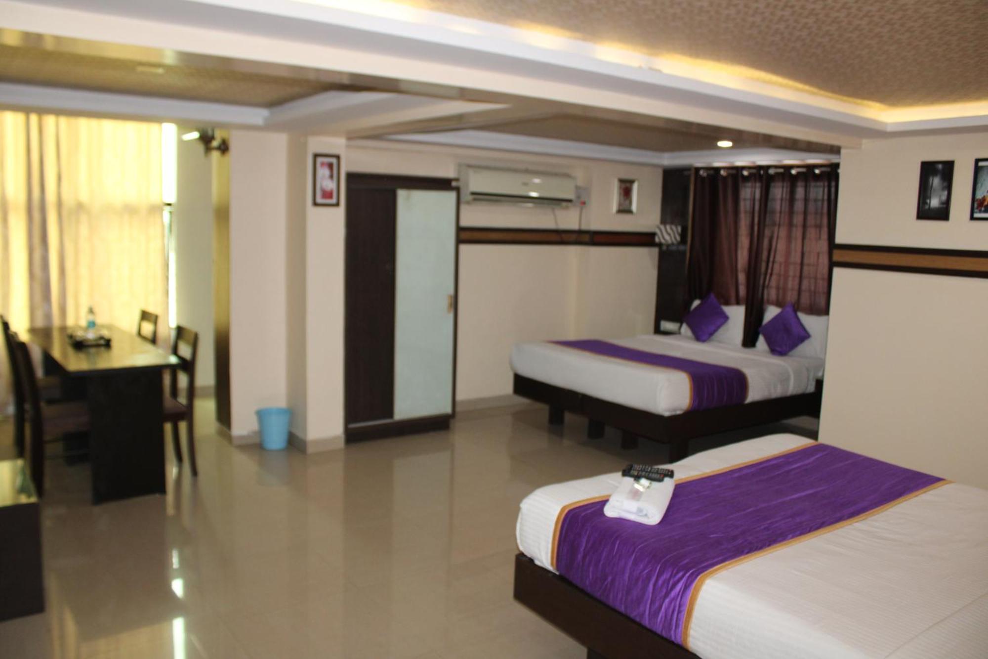 Vp International Hotell Bangalore Eksteriør bilde