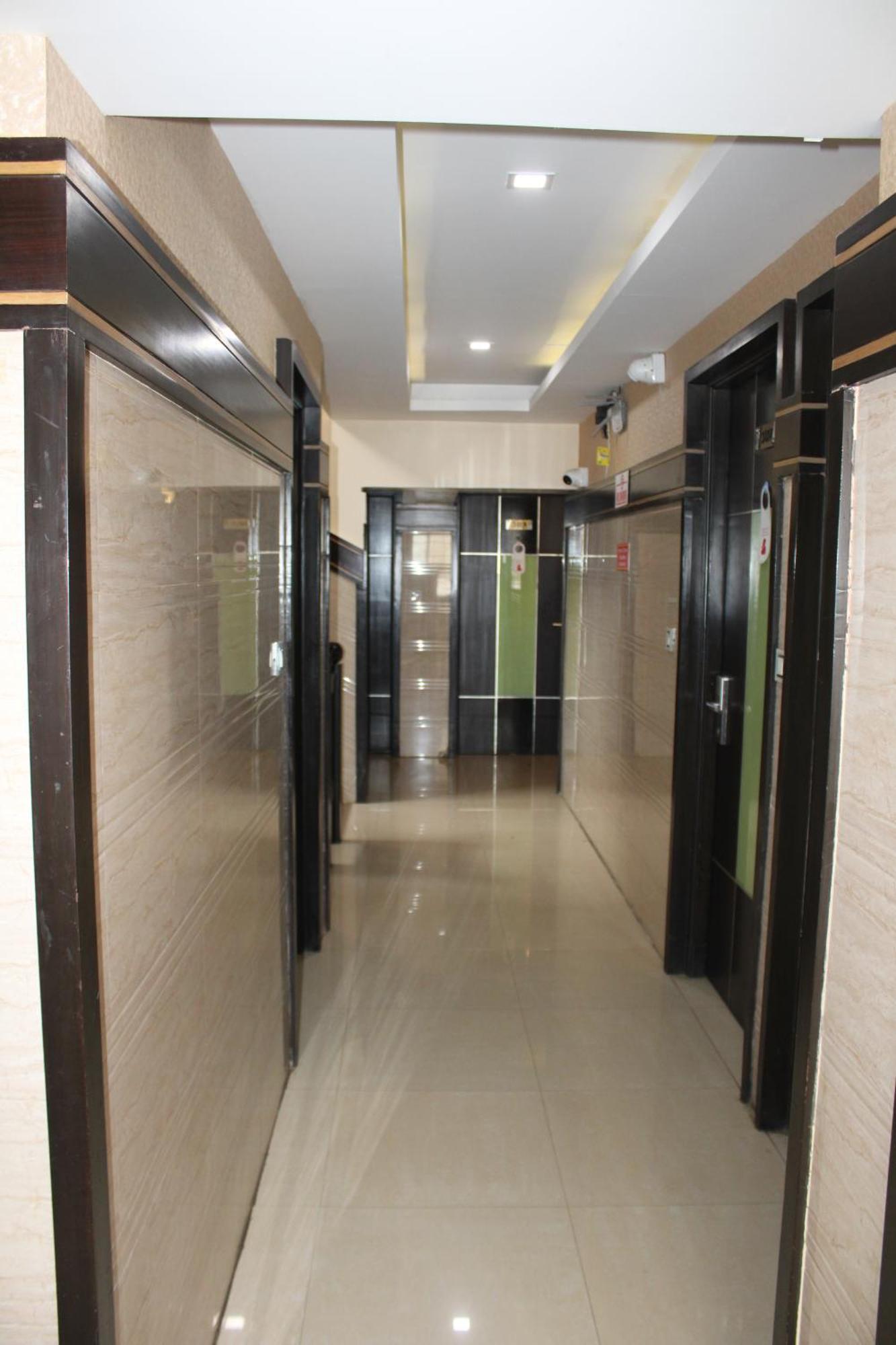 Vp International Hotell Bangalore Eksteriør bilde