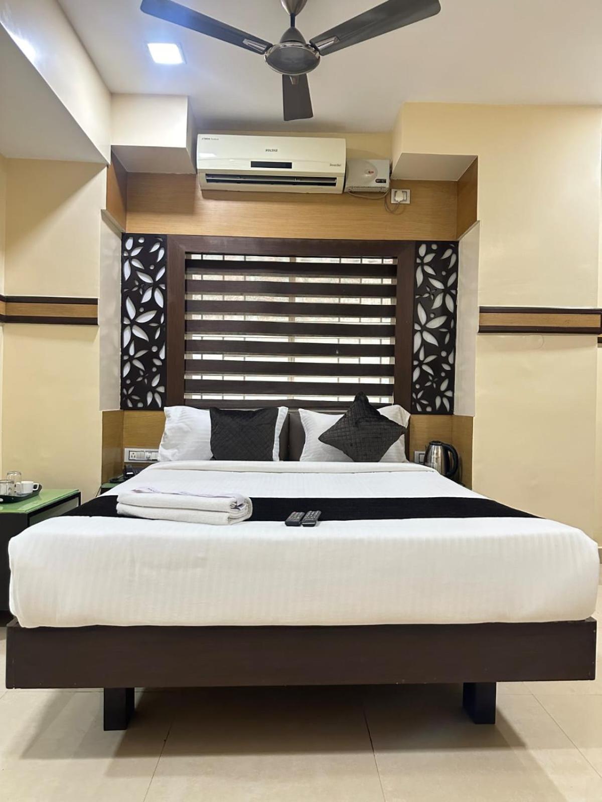 Vp International Hotell Bangalore Eksteriør bilde
